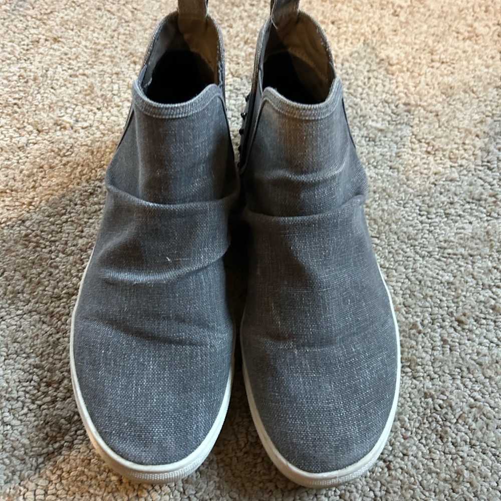 Gray women’s  Casual Slip-On Shoes